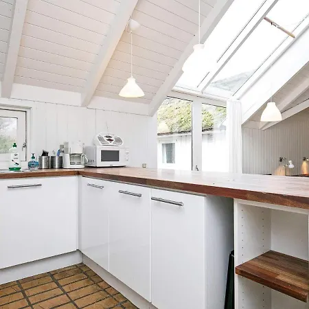 8 Person Holiday In