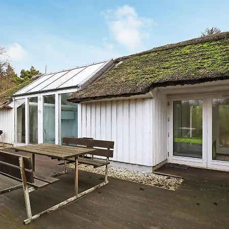 8 Person Holiday In Fjerritslev